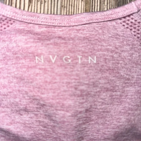 NVGTN Women's Cropped Compression Pink Long Sleeve Top Thumb Holes Small Workout - Picture 5 of 8
